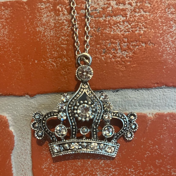 Jewelry - Crown Rhinestone Pendant & Chain